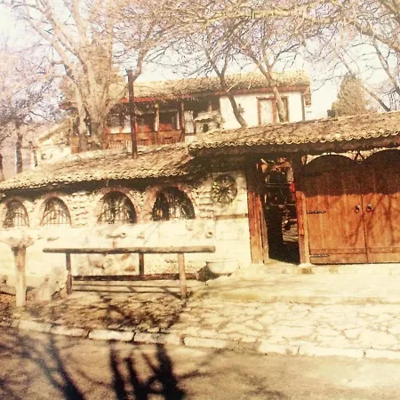 Pri Yantrata *